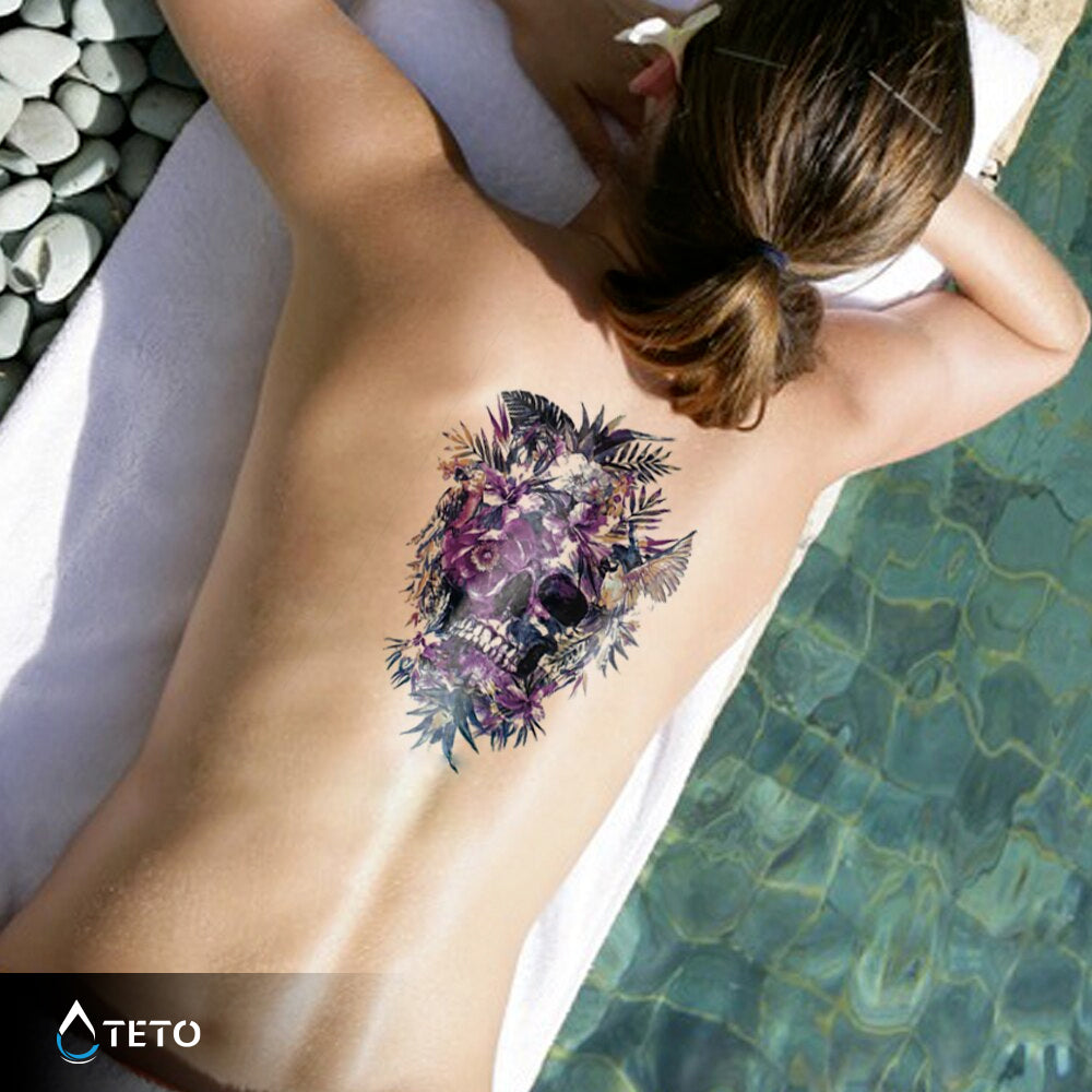 Lobanja z rožnatimi cvetovi - TETO Začasne Tetovaže